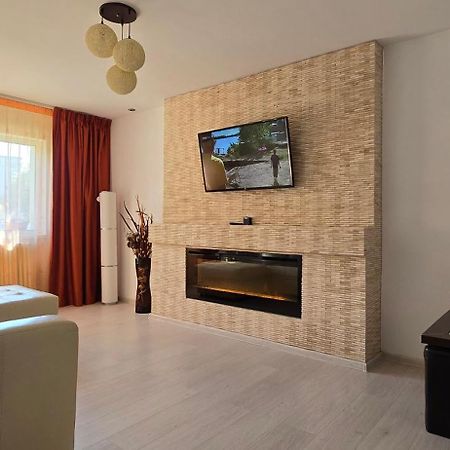 West Residence Плоешти Экстерьер фото