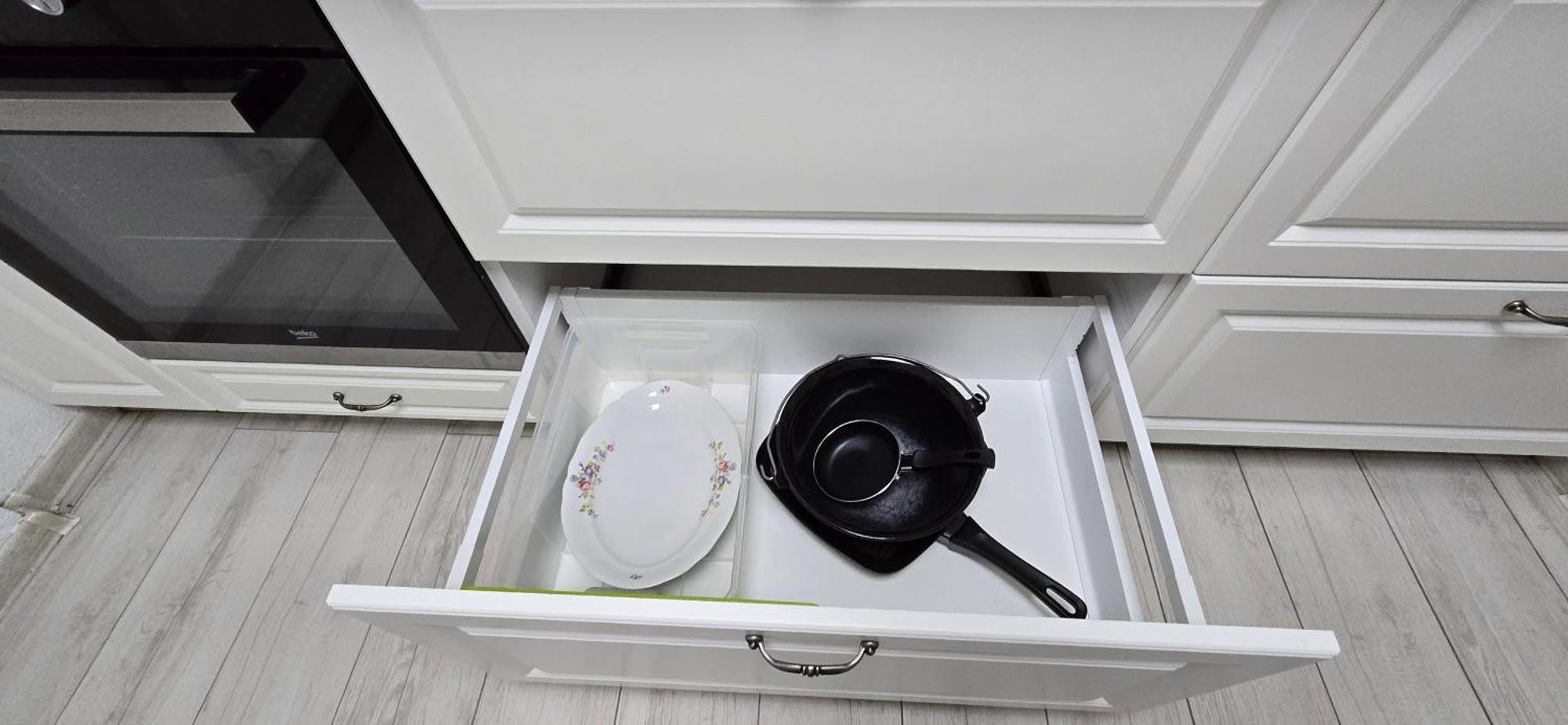 West Residence Плоешти Экстерьер фото